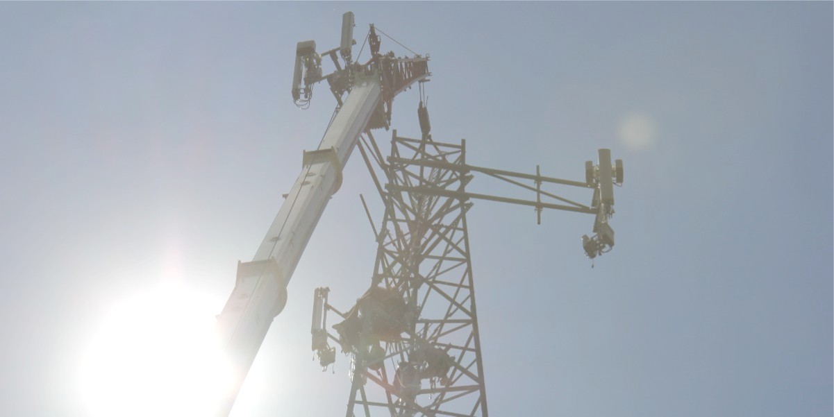 IRONCLAD Tower Solutions Photo, TEXT